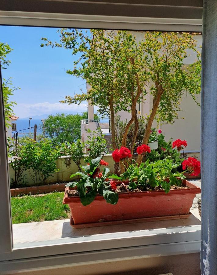 Secret Garden Apartment Кавала Екстериор снимка